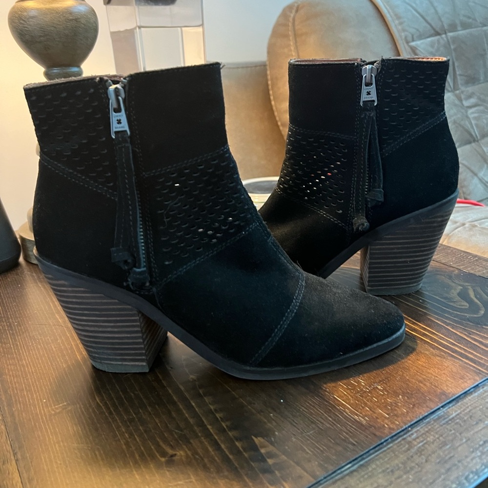 Lucky Brand black boots
